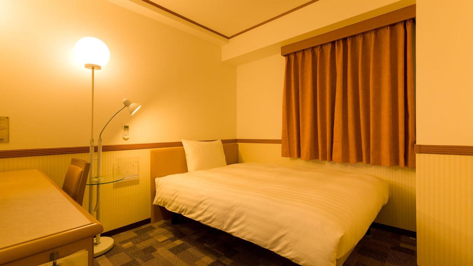 Toyoko Inn Kobe Sannomiya-Eki Higashi 客房 照片